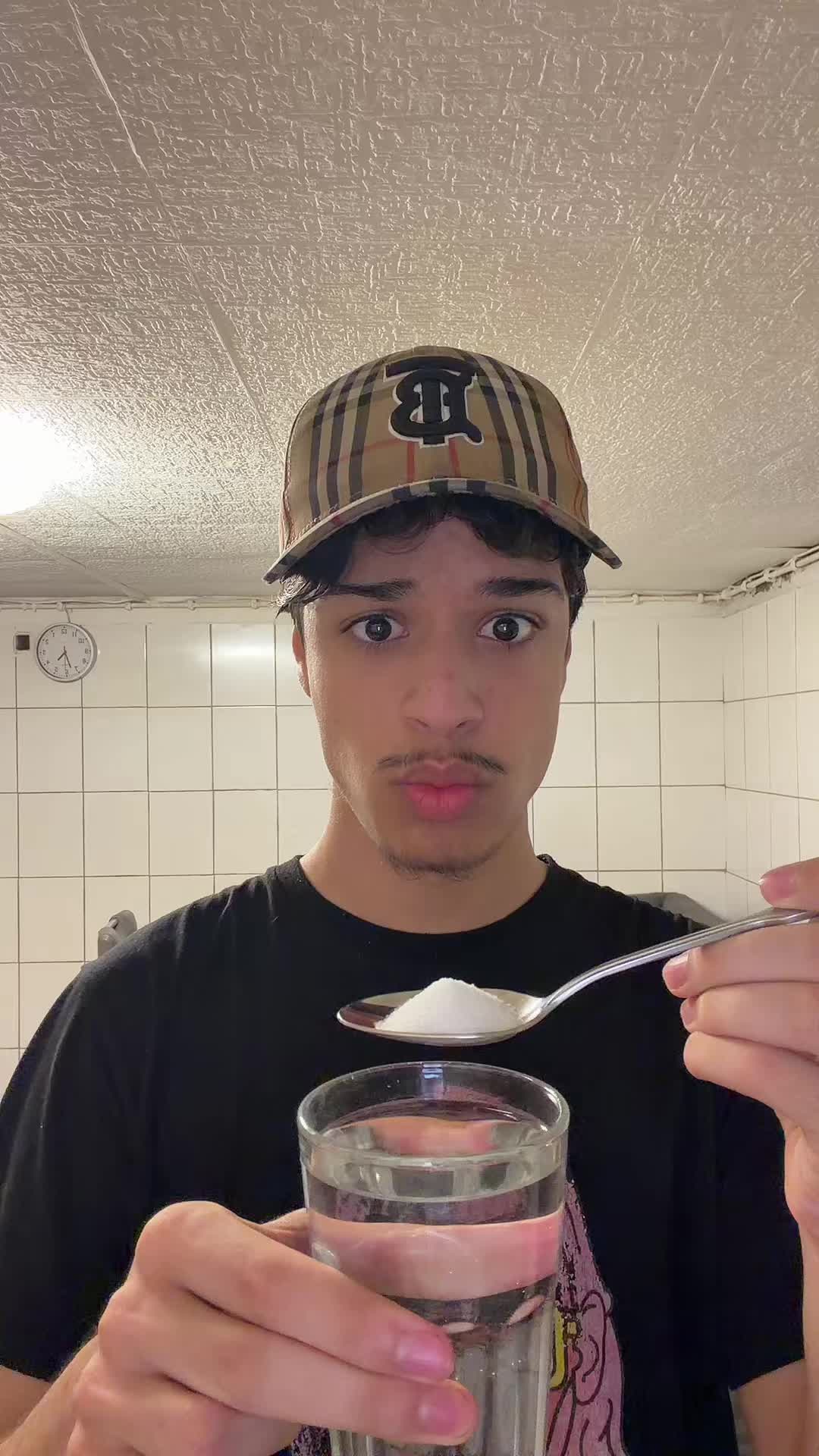 @Hewadbroo