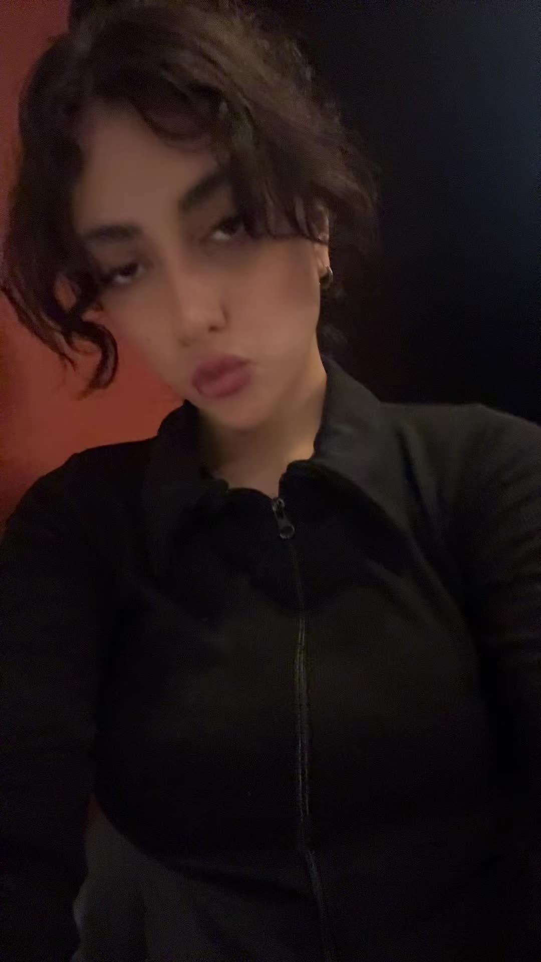 @Zhra