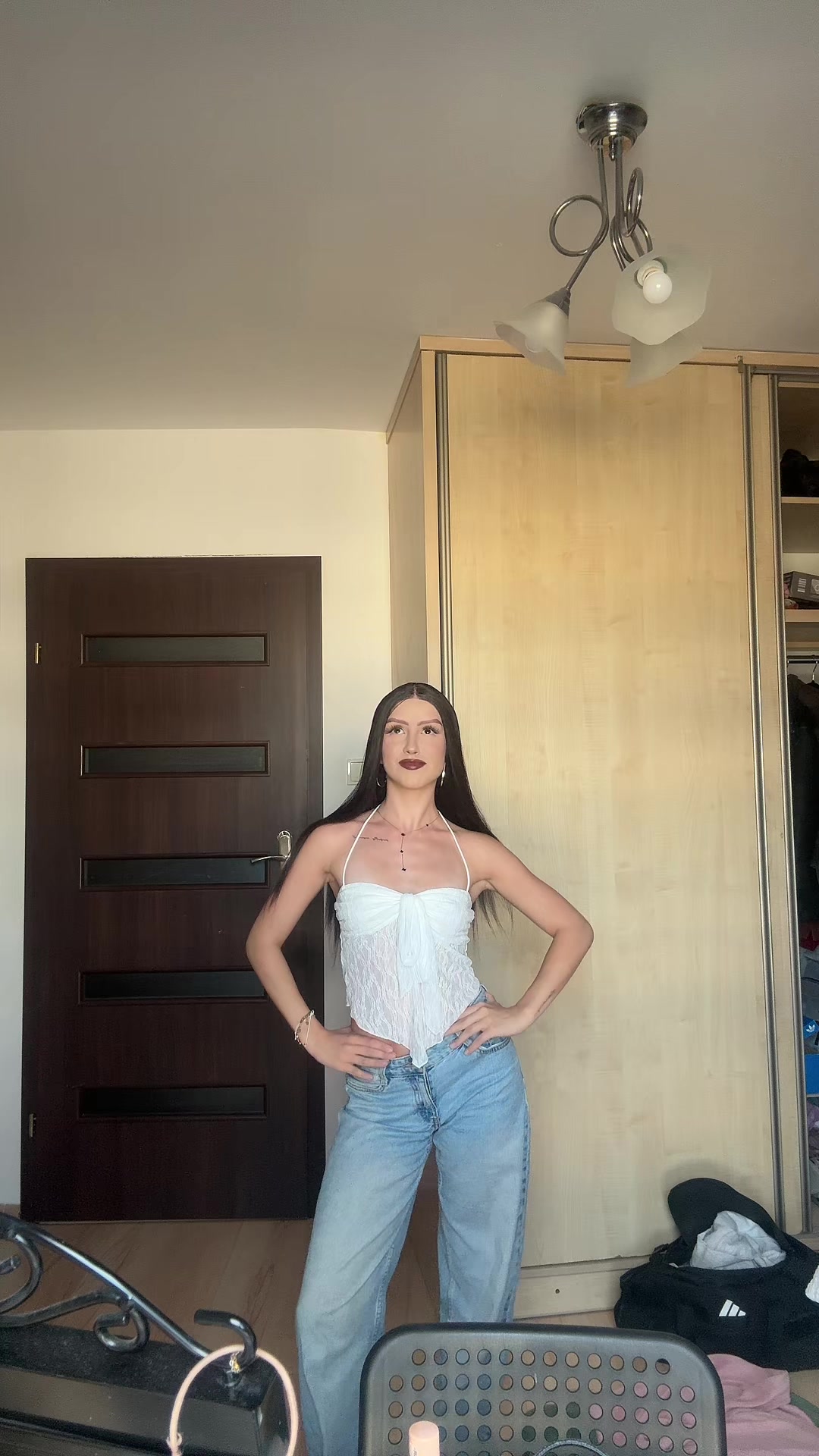 @alastraz_