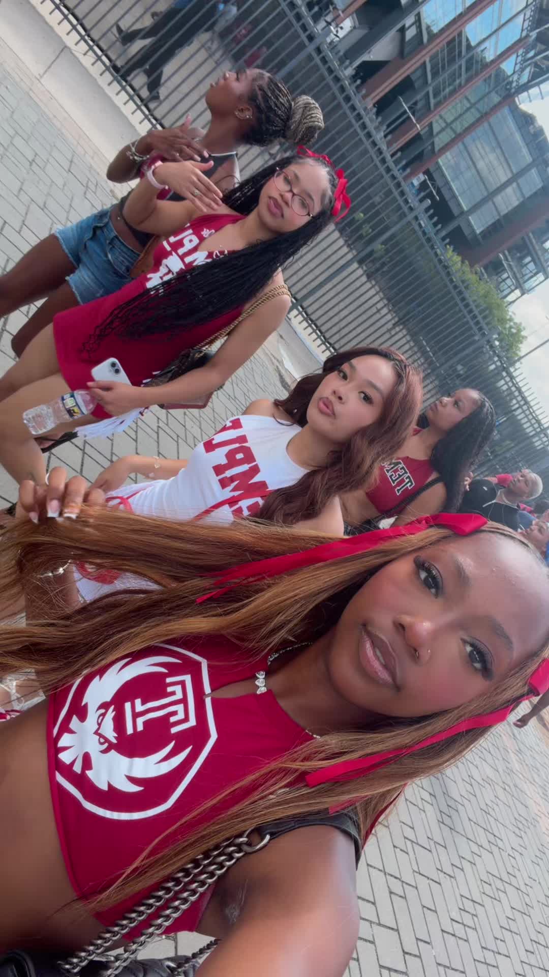 @Raynaa