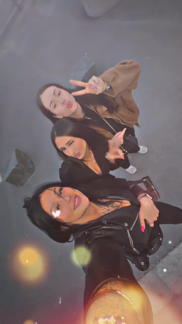 @Laura 🖤