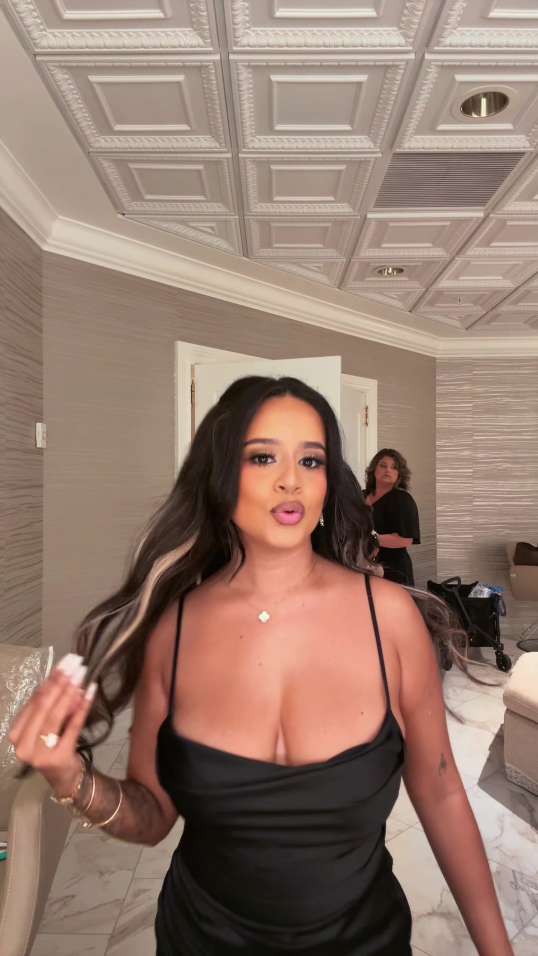 @Sumintramona