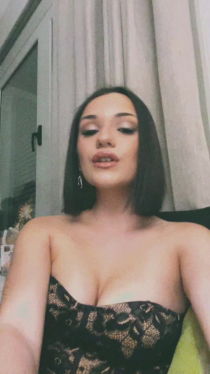 @𝒾𝓌𝒶𝓃𝓃𝒶
