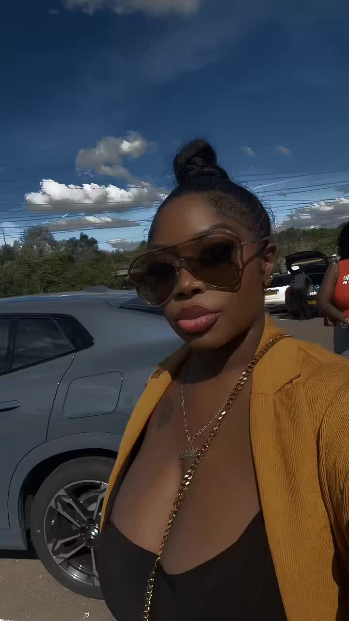 @HoneyMayNash