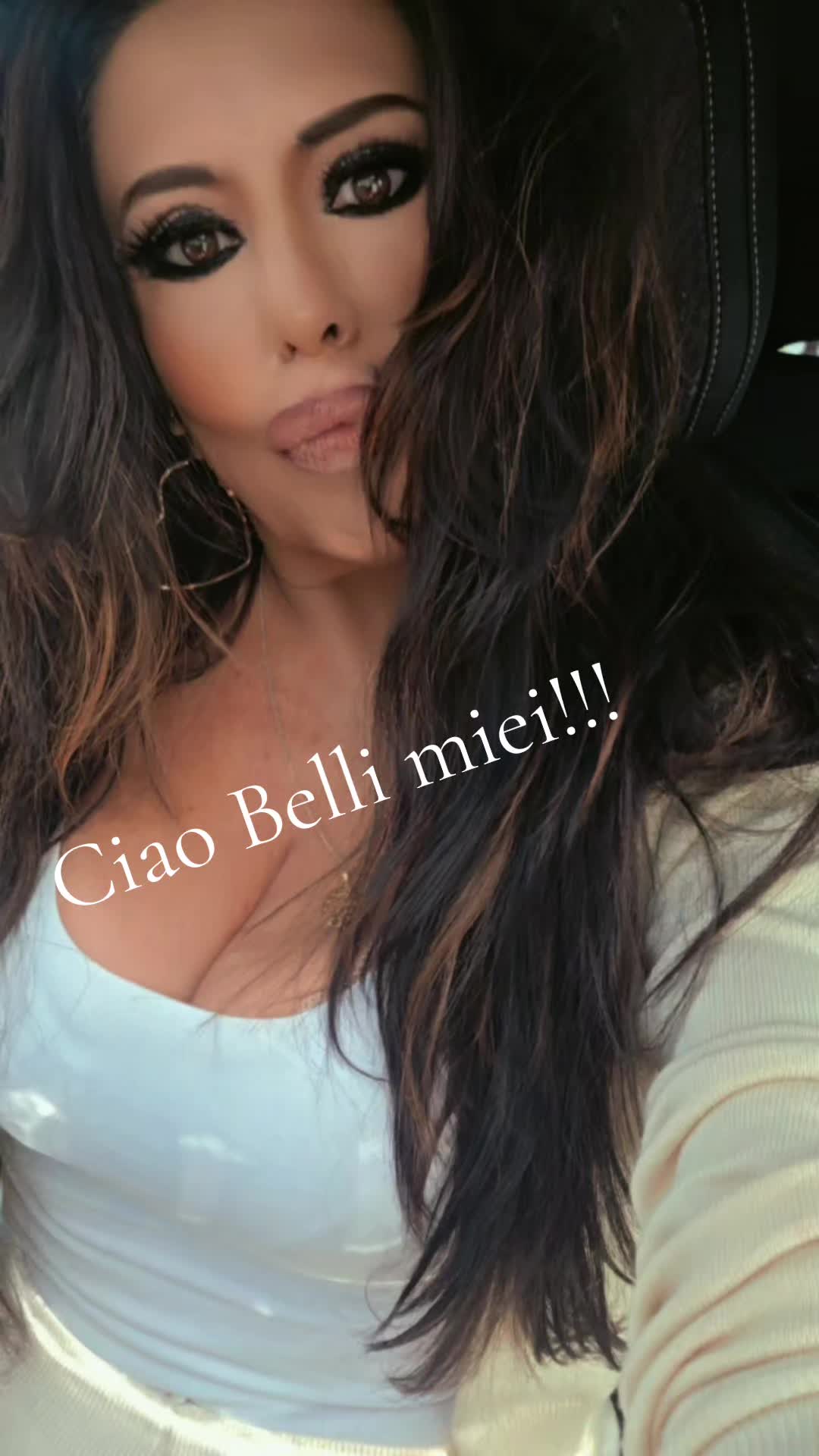 @Paola D