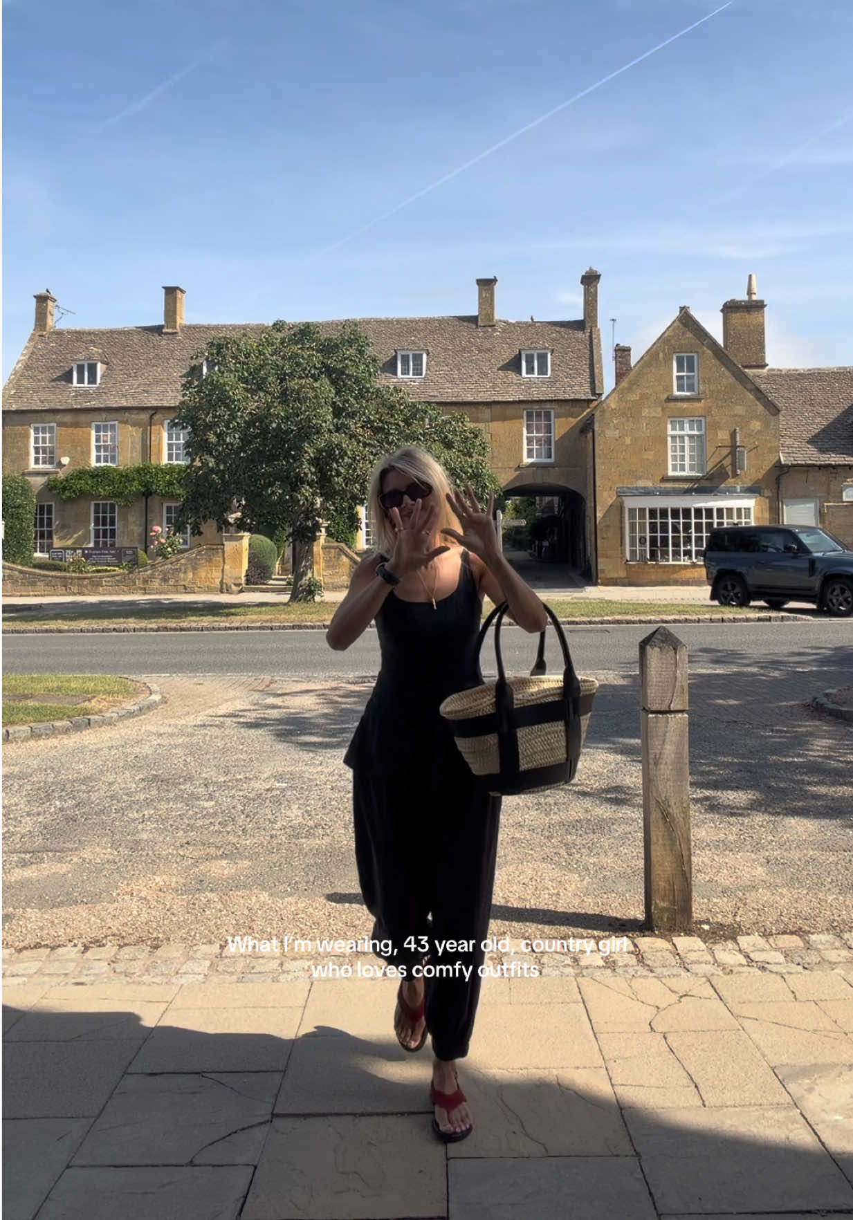 @Cara - Outfit Inspo Over 40