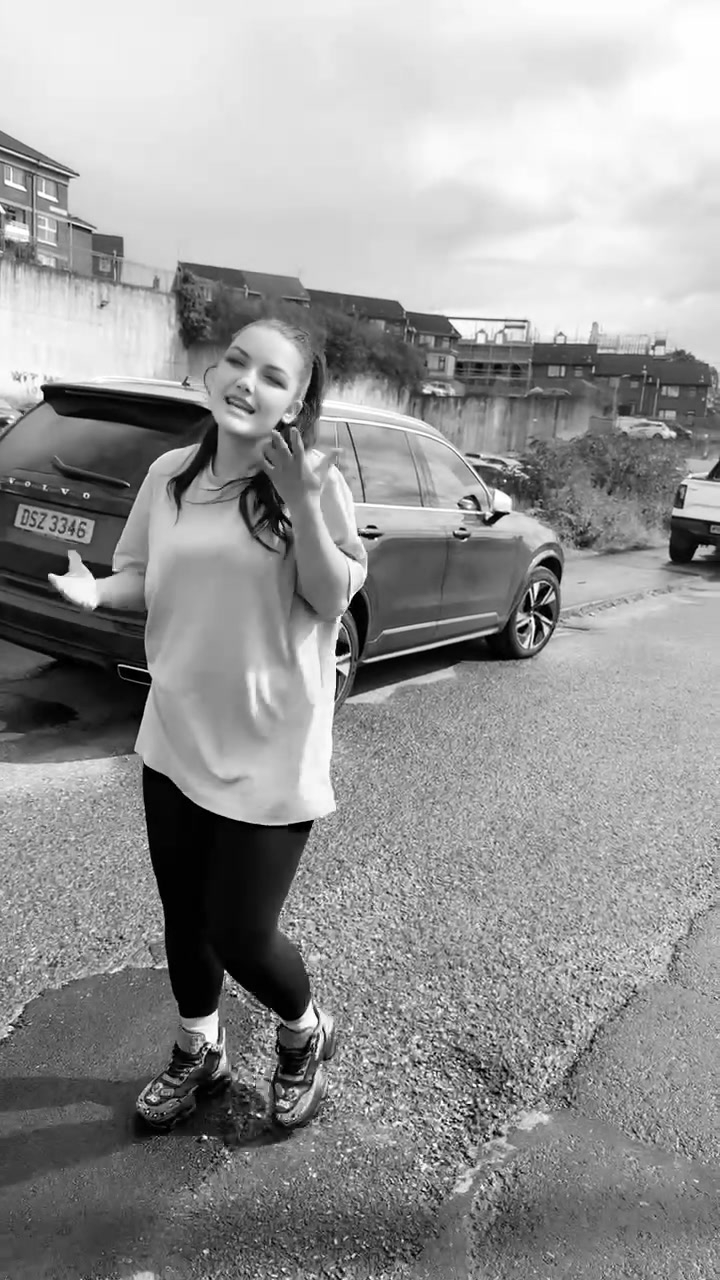 @Ana💚