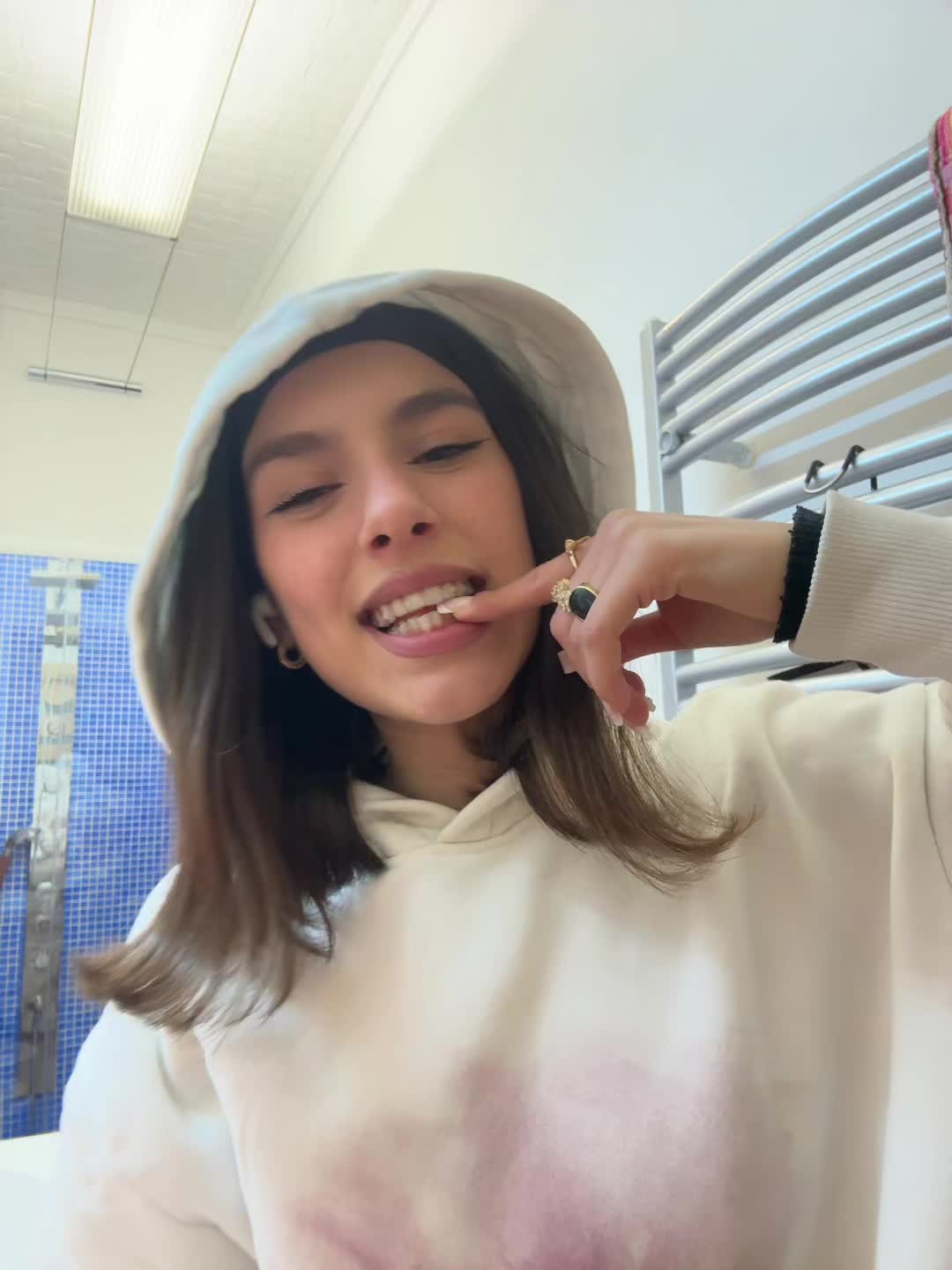 @valxhere
