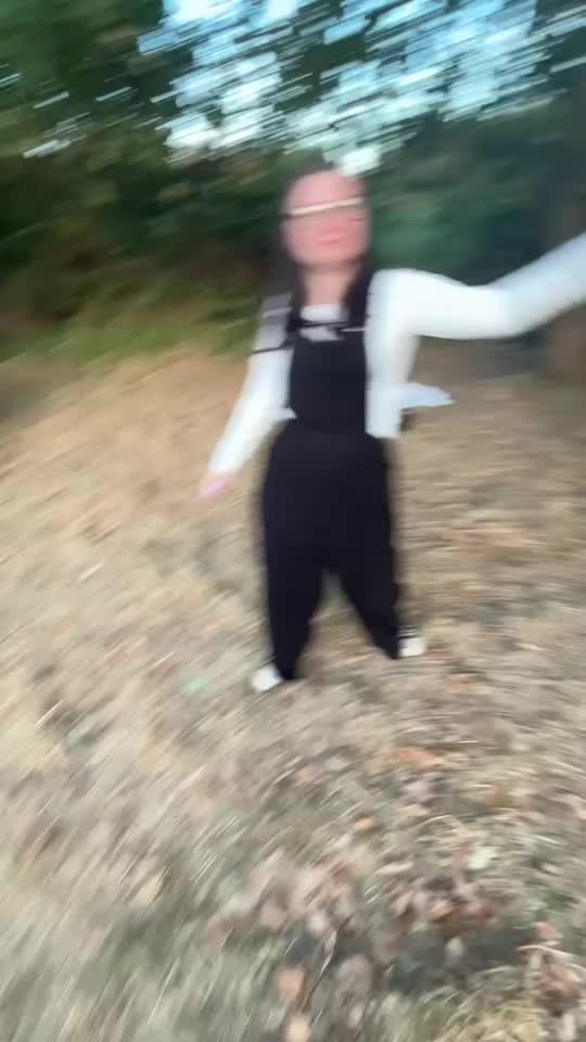 @Ej