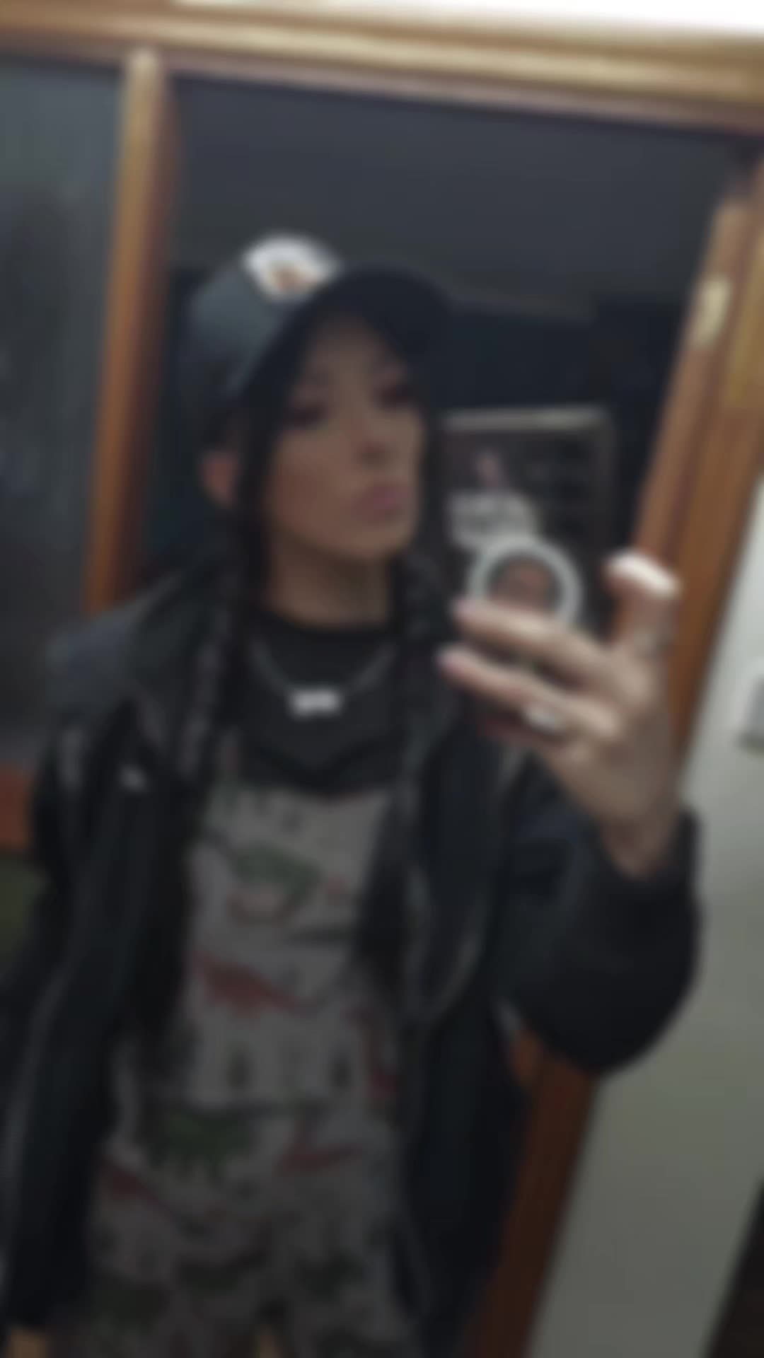 @EmmaKitty ๐ค