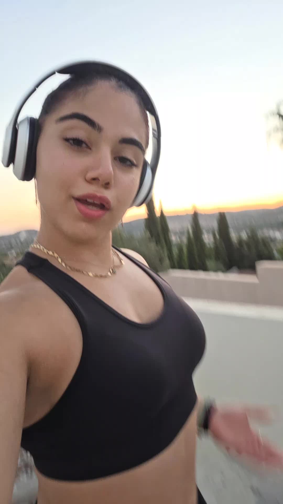 @🌺