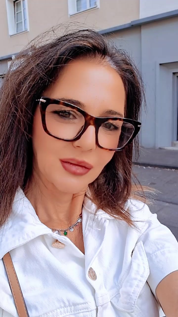@Simona