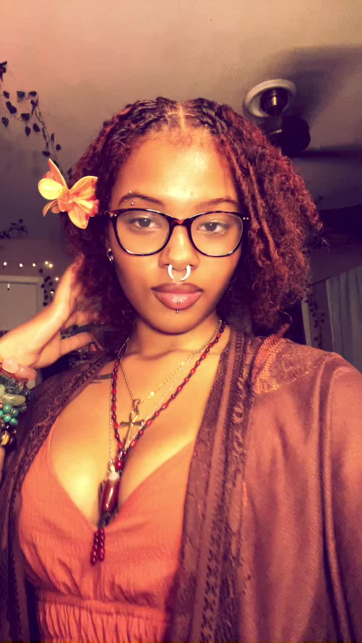 @Rayne🐙💫