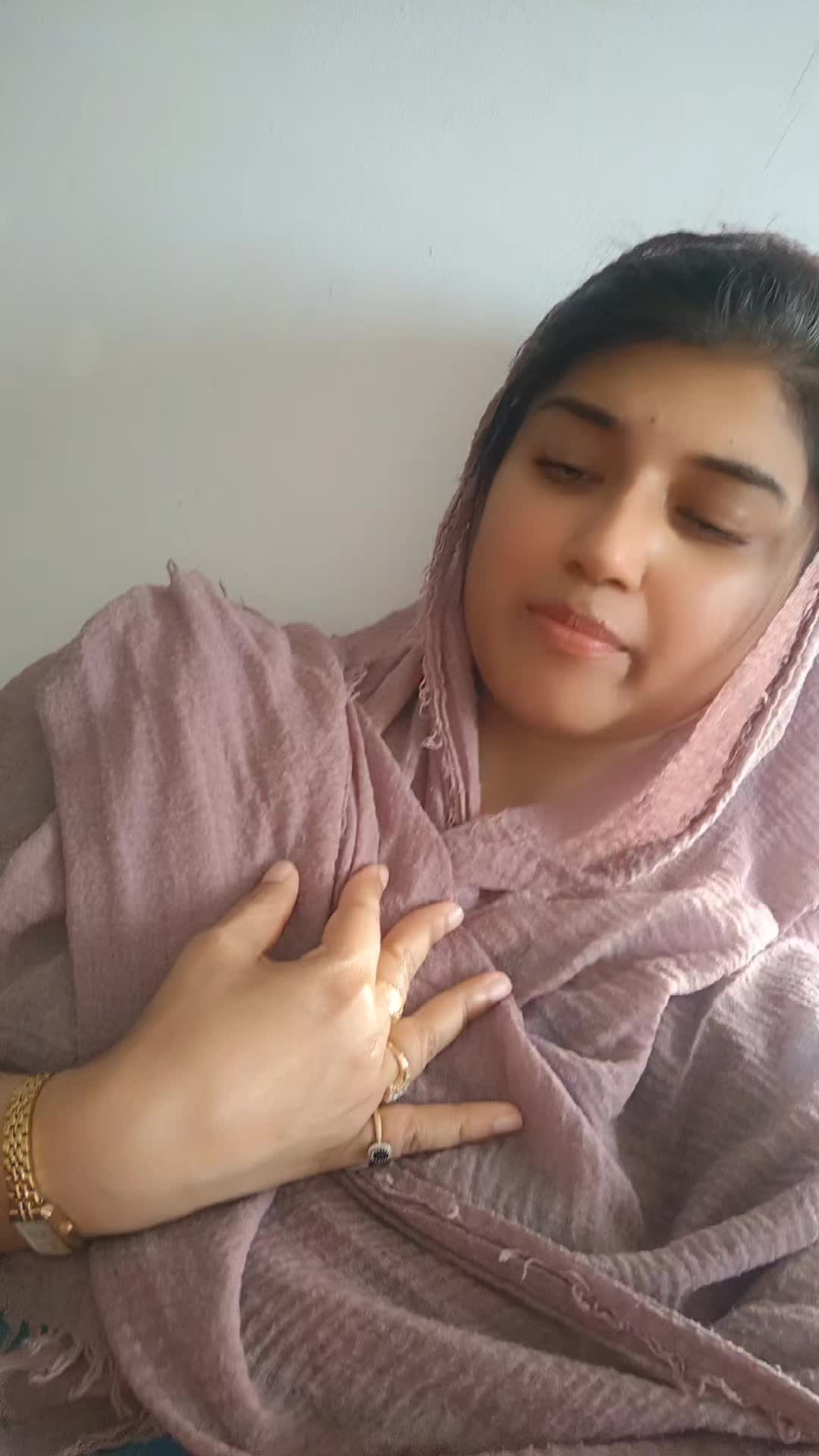 @moupakhy🇧🇩🇬🇧
