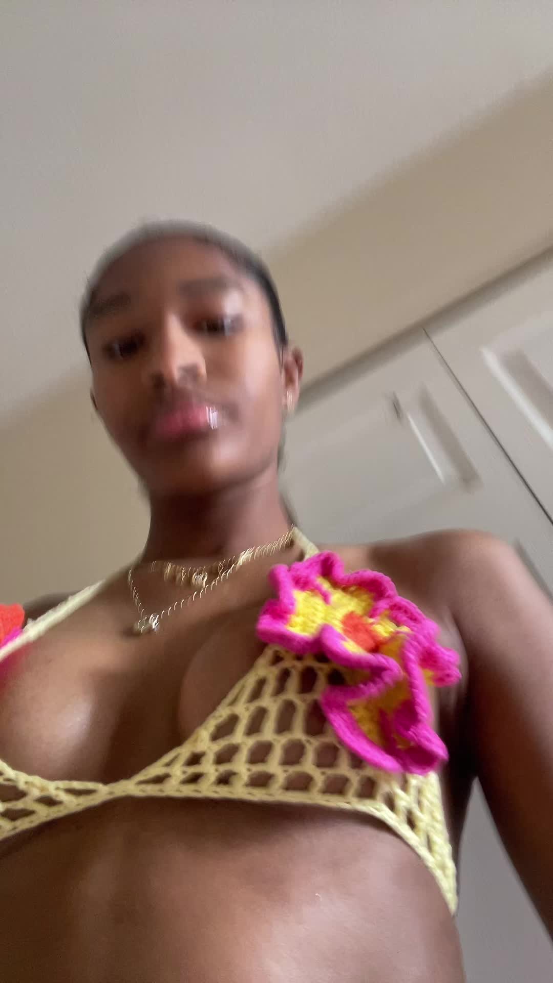 @thegirlnextdoor🧛🏽♀️