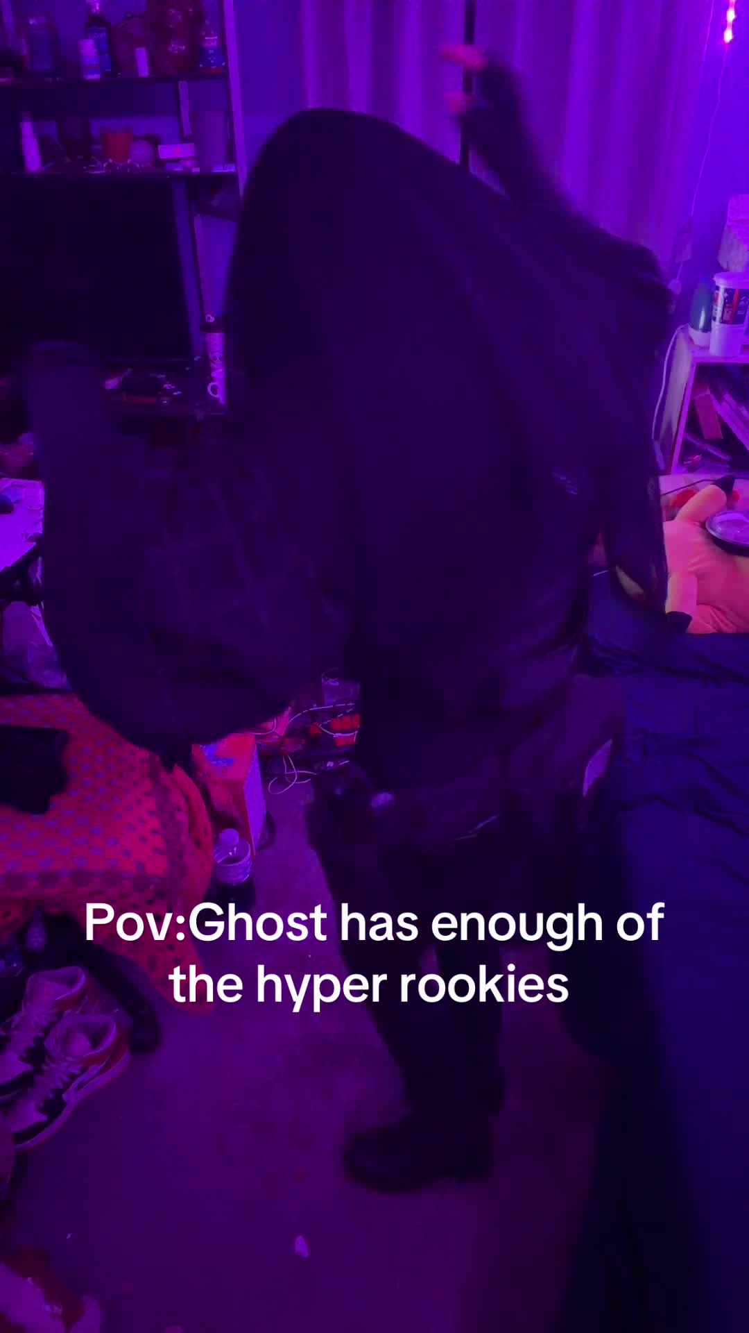 @theUnhingedpanda