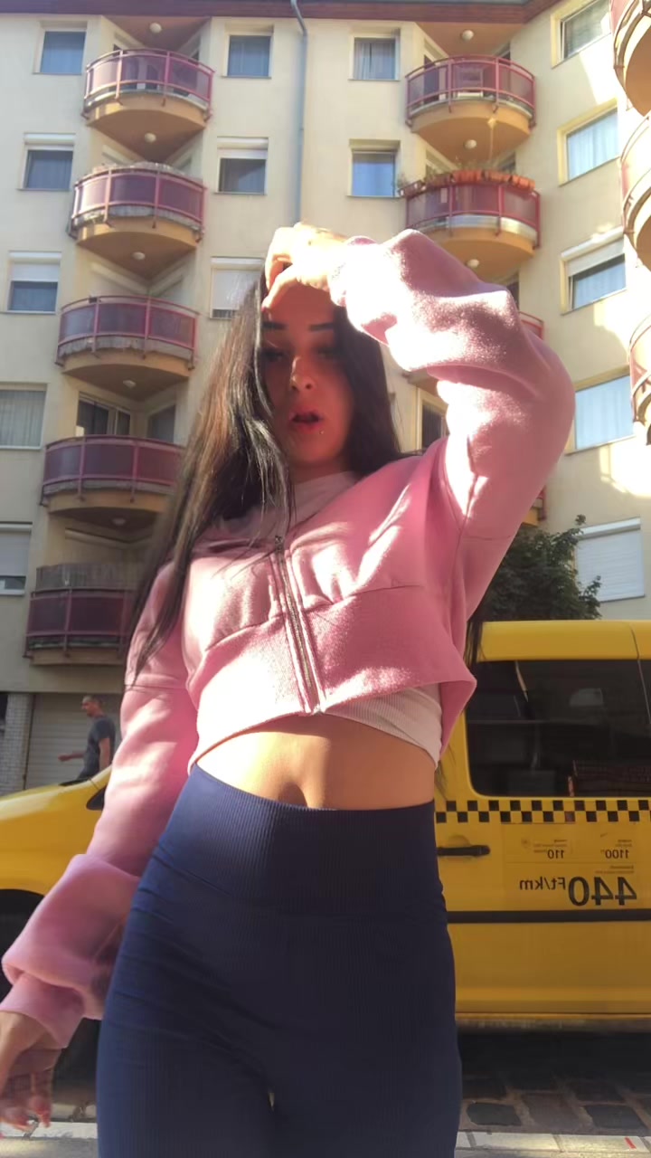 @Kiara_18