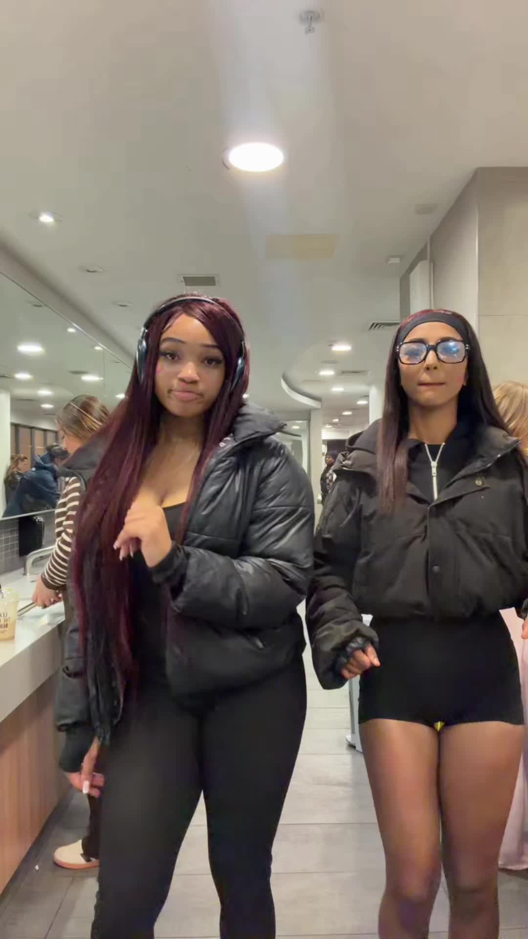 @𝐀𝐋𝐄𝐗𝐈𝐒 𝐃