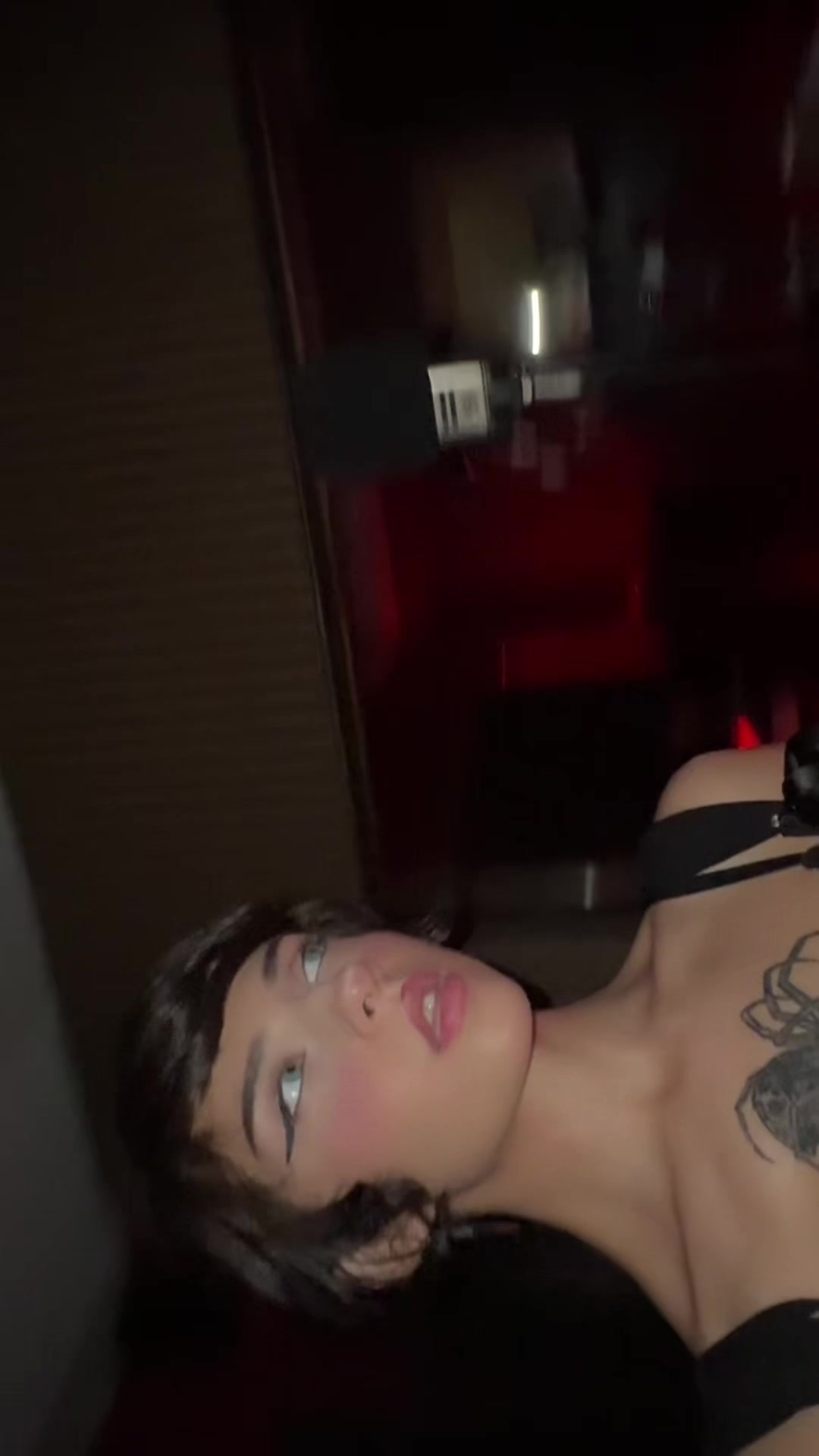 @VAZISTA