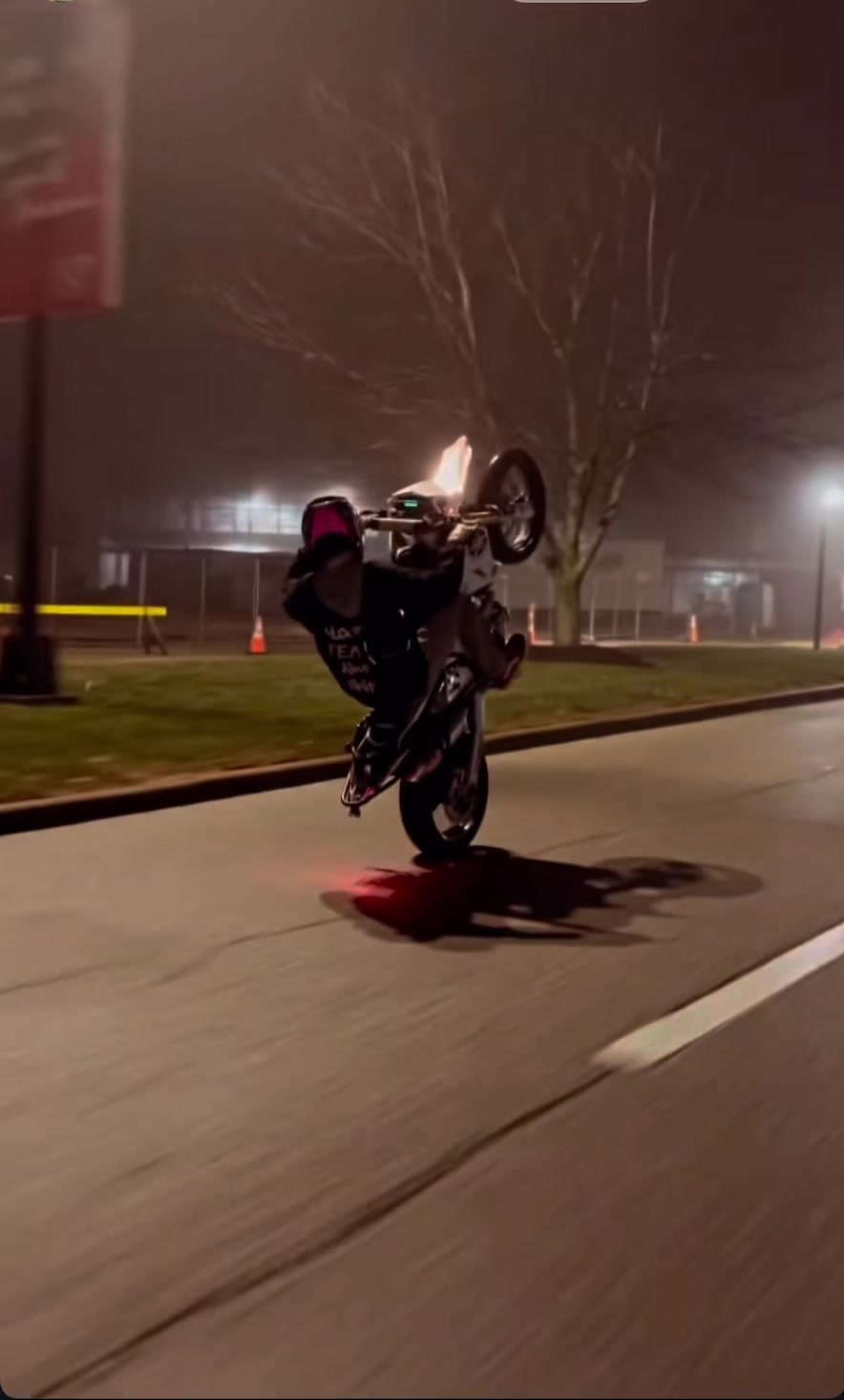 @adams_stunt_250