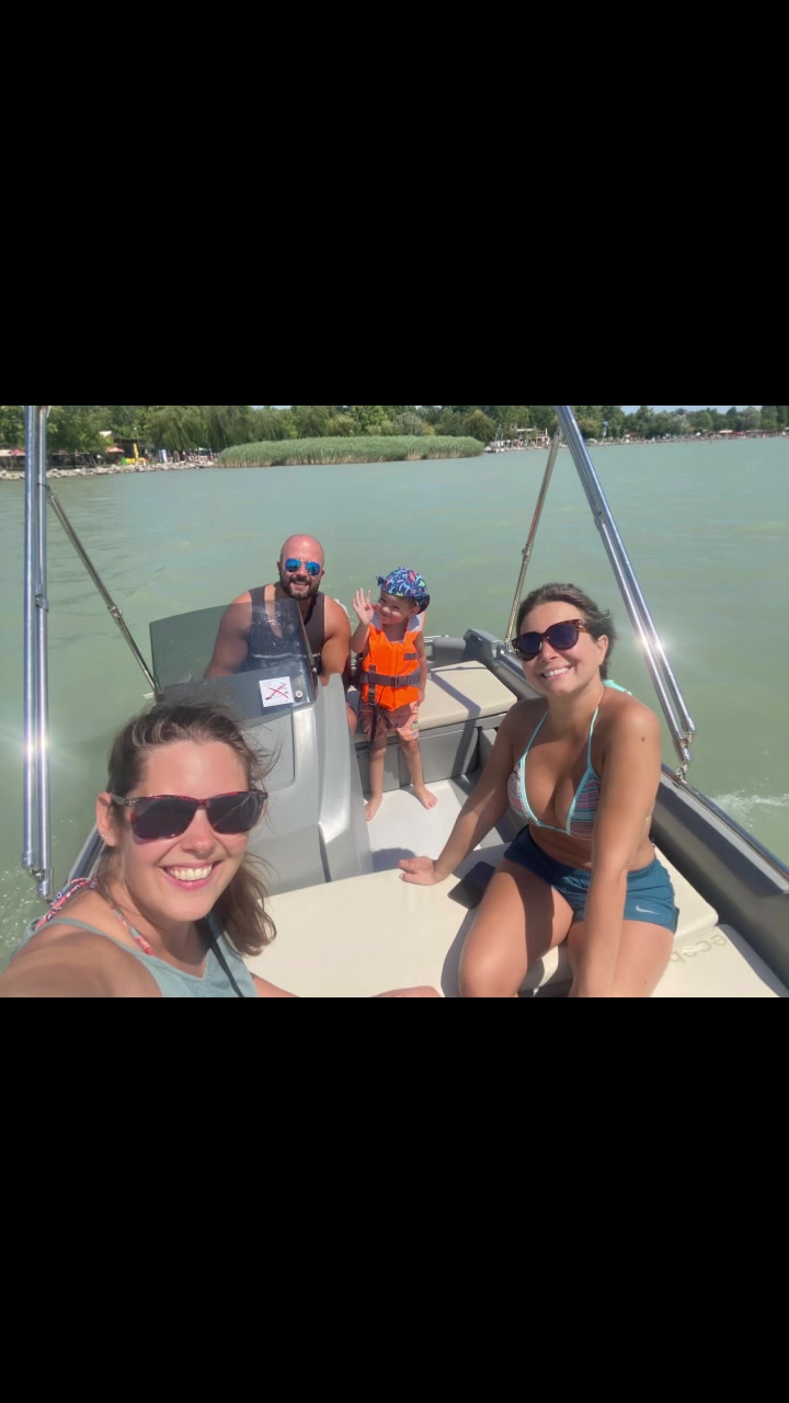 @Rig&oacute; Adrienn