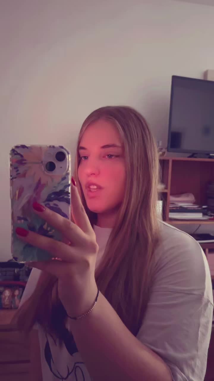@𝑀𝑎𝑟𝑡𝑎🥥💋