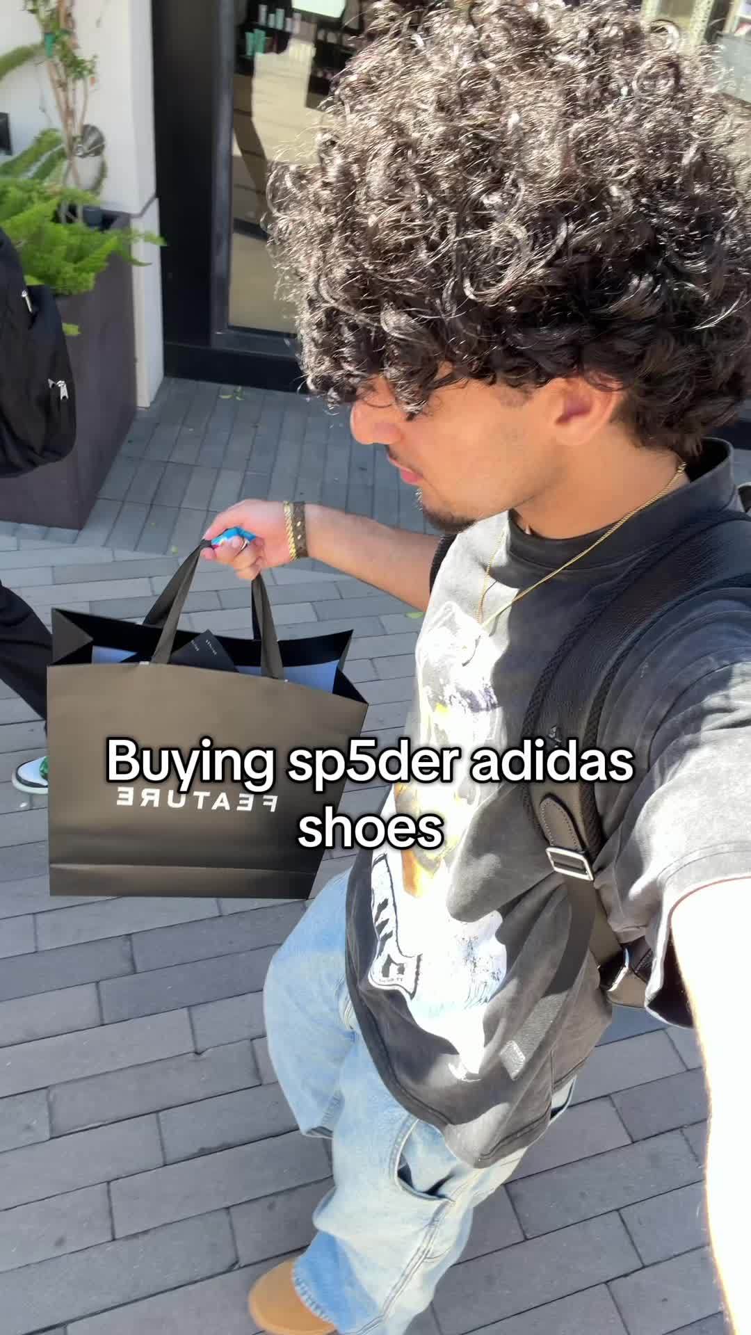 @IG: adqm.j