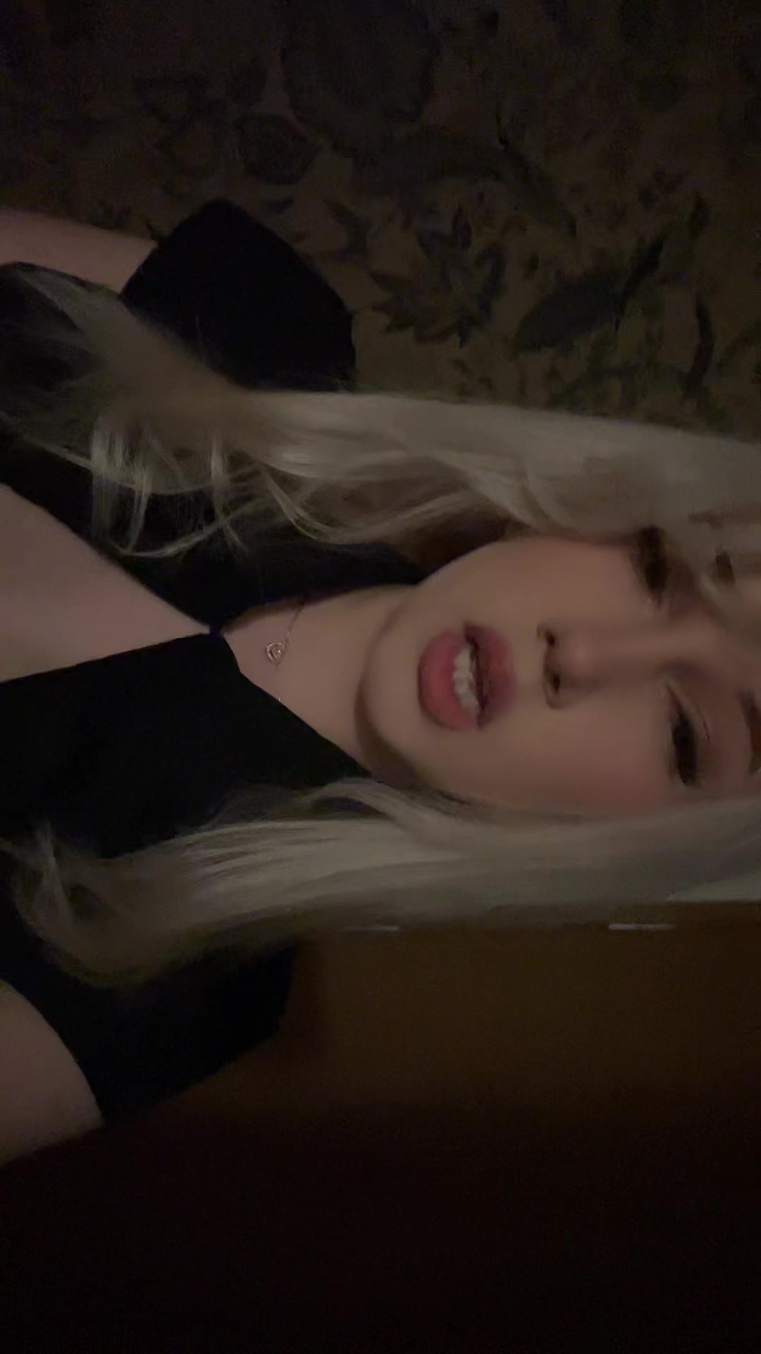 @😴