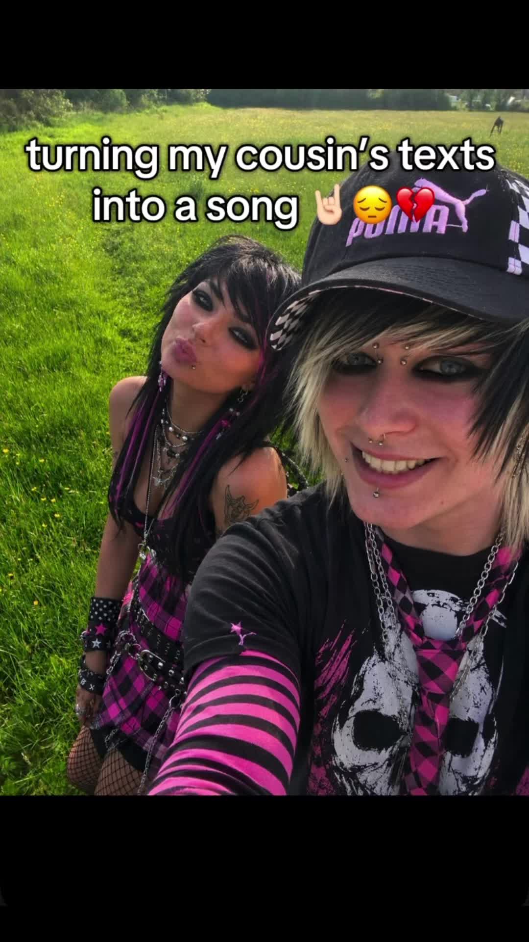 @knoxthefoxx
