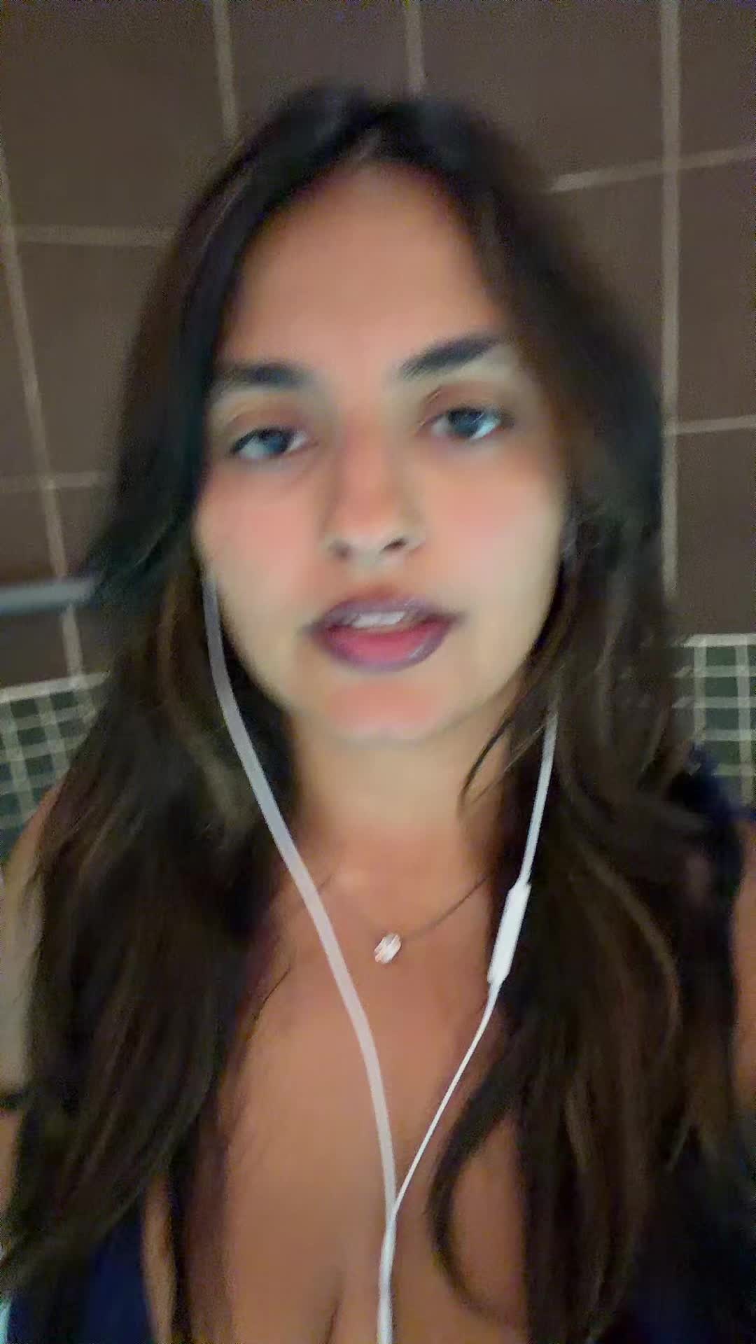 @Riyapat_