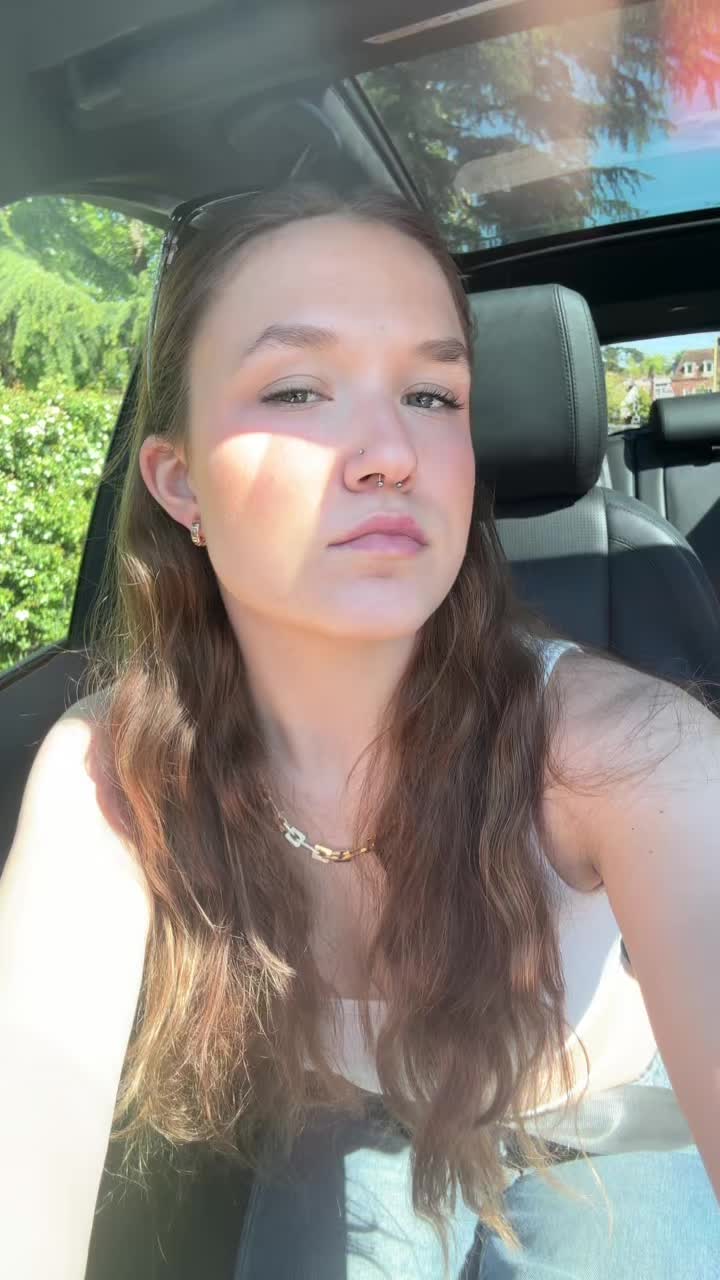 @Lily-Scarlett