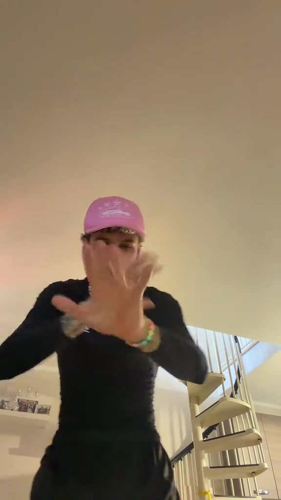 @7