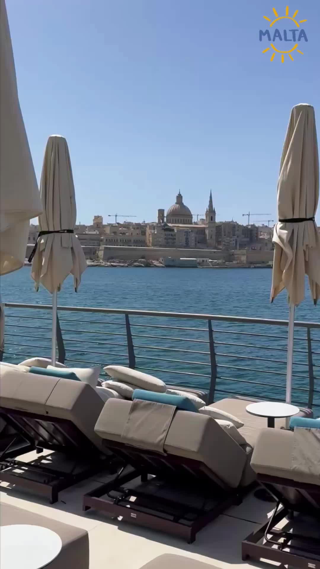 @tina_loves_to_travel