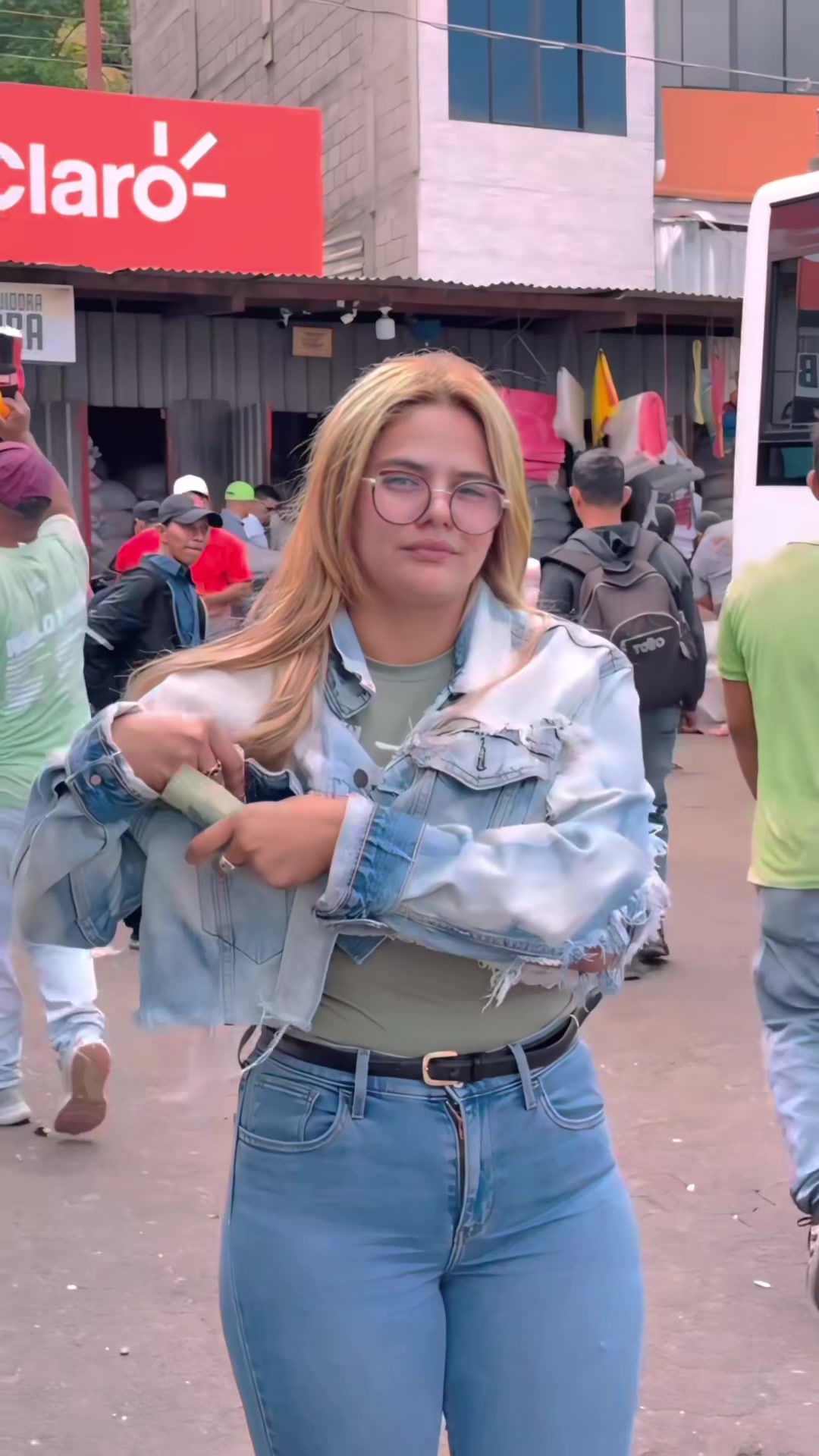 @️Jennifer Bland&oacute;n🦦🚍