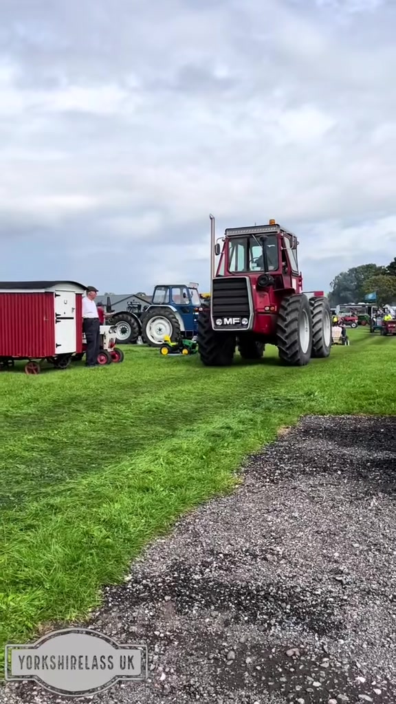 @yorkshirelassuk