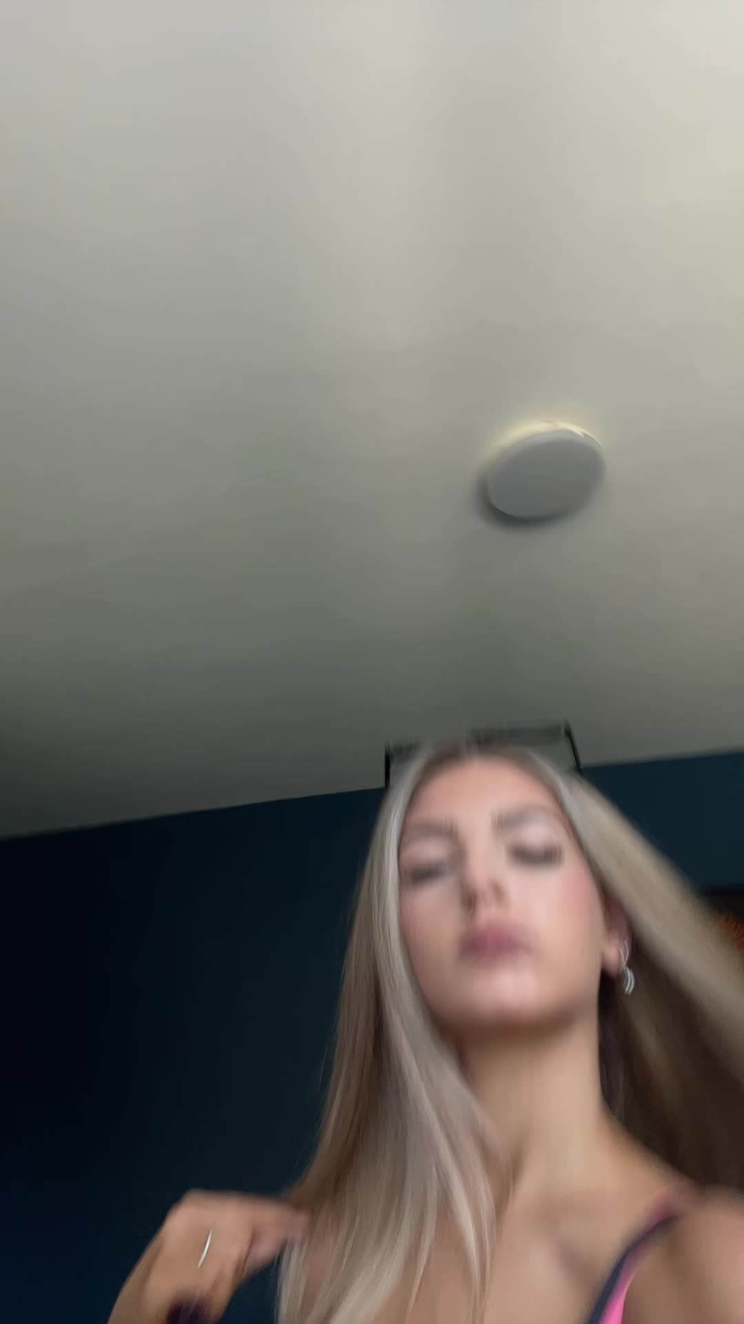 @ells🍒💋❣️👅