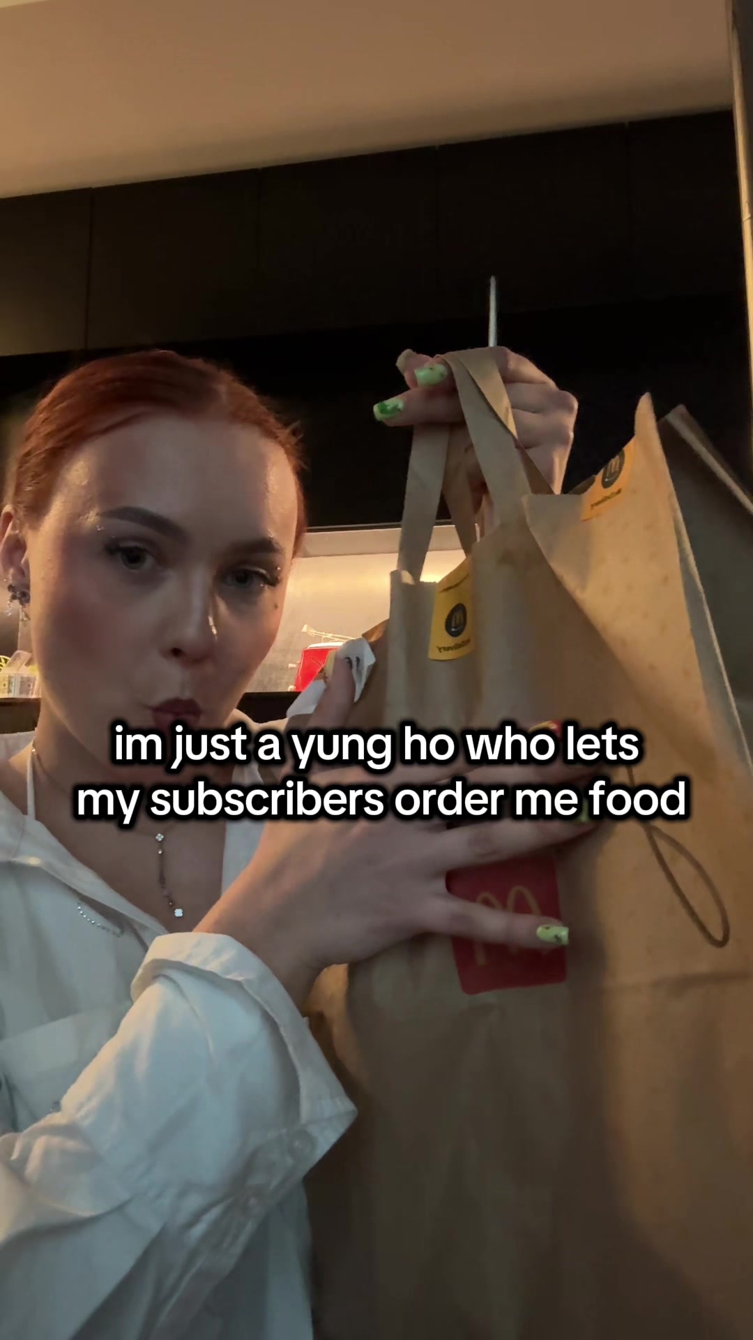 @Lola