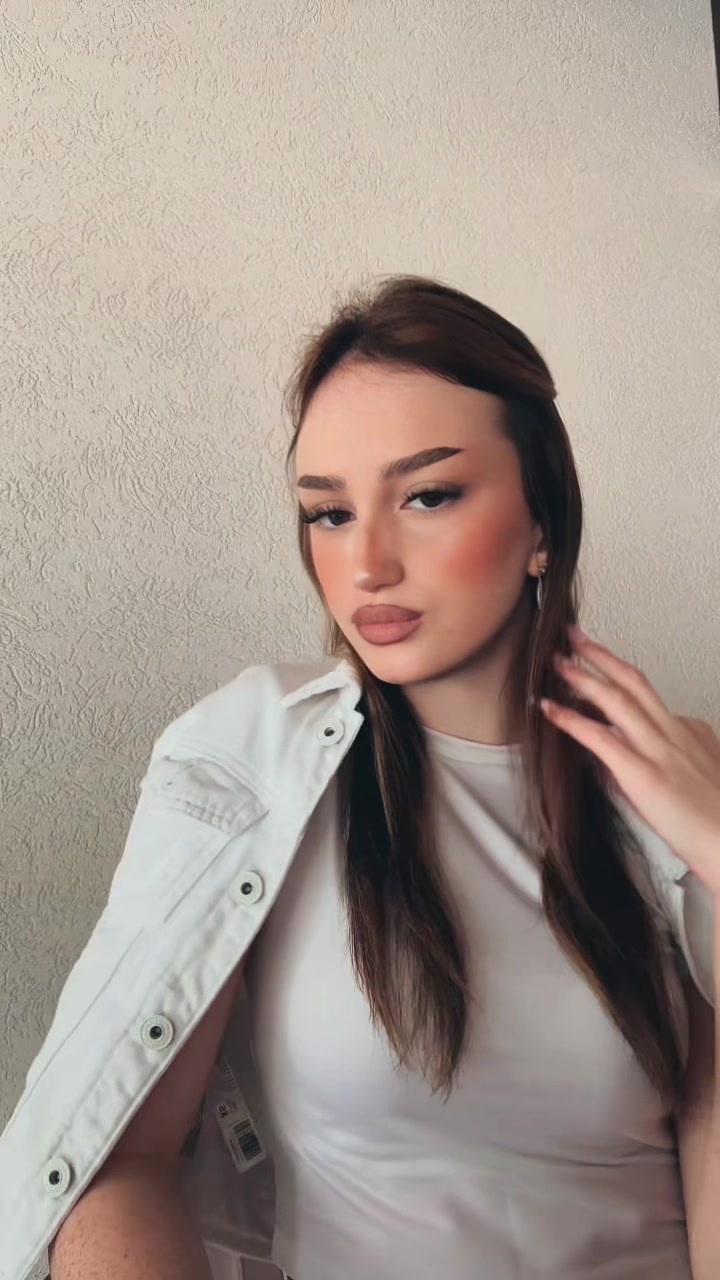 @𝓳𝓮𝓵𝓮𝓷𝓪 𝓵𝓸𝓿𝓻𝓲𝓬