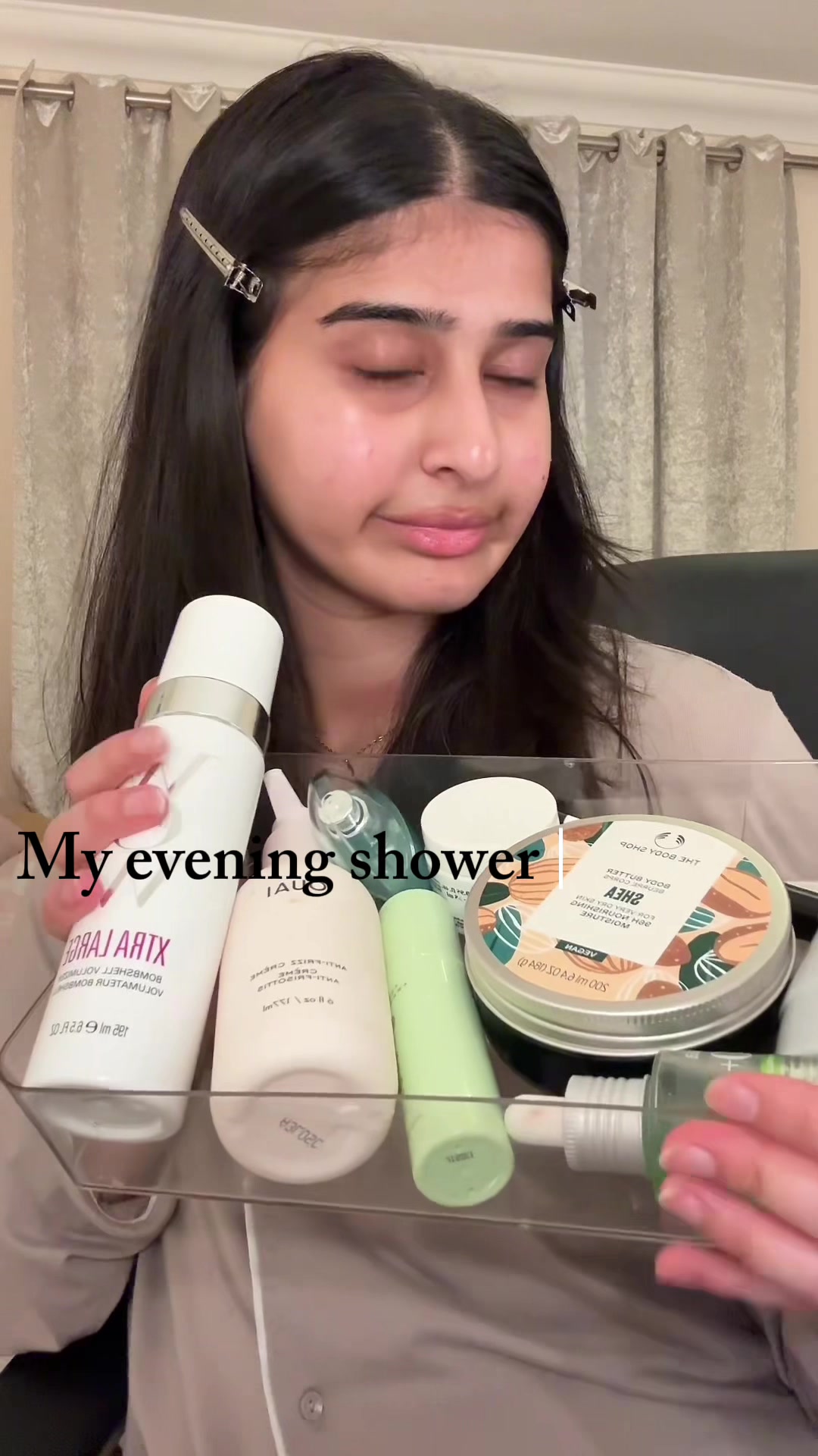 @looksbyrj