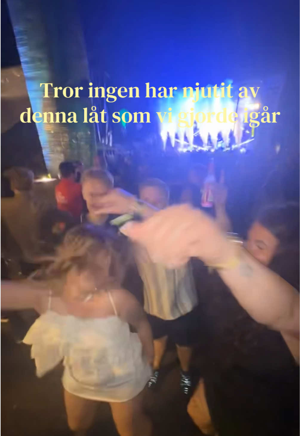@Moakbry 🪩 🫦