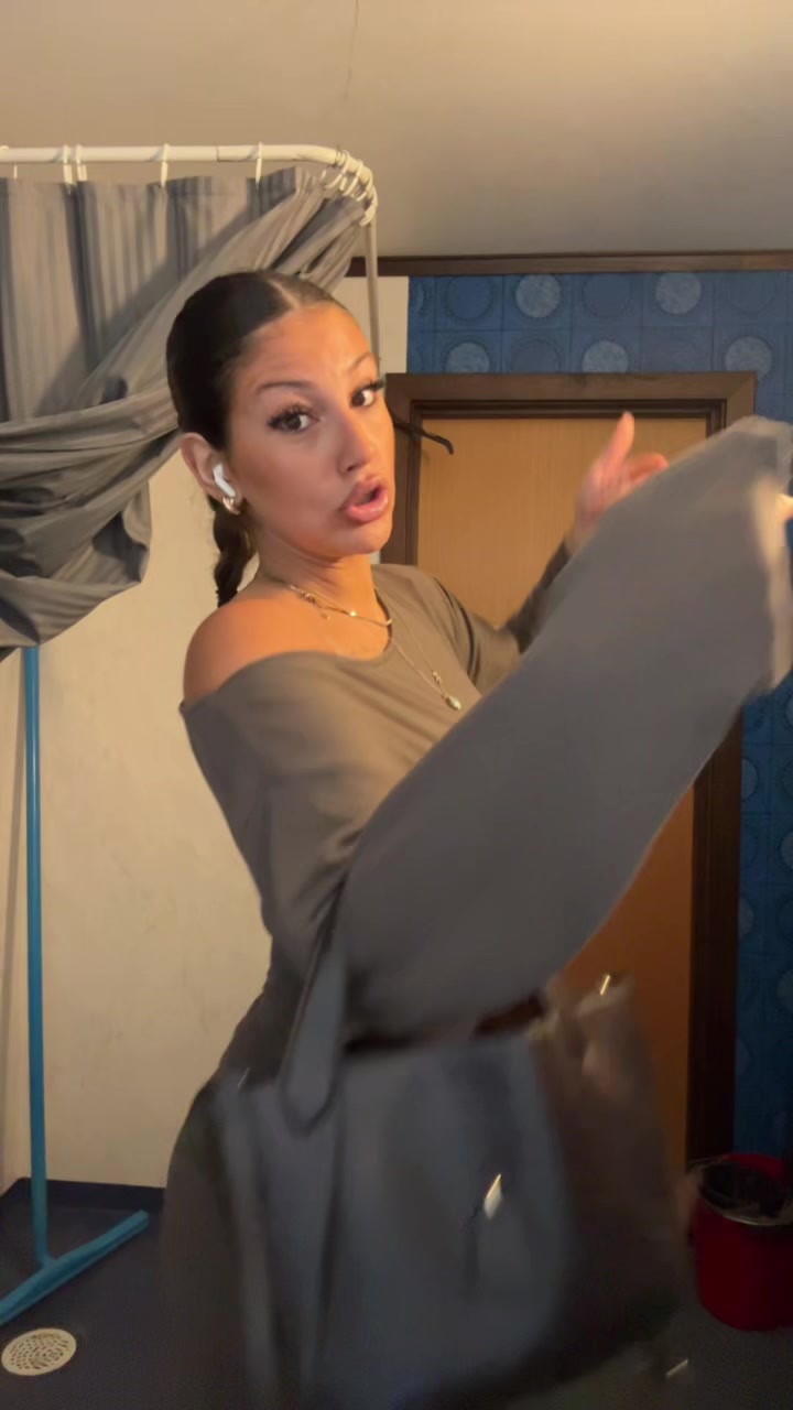@Nicolee