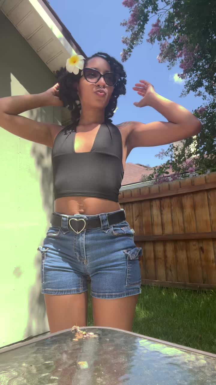 @Ickynikki