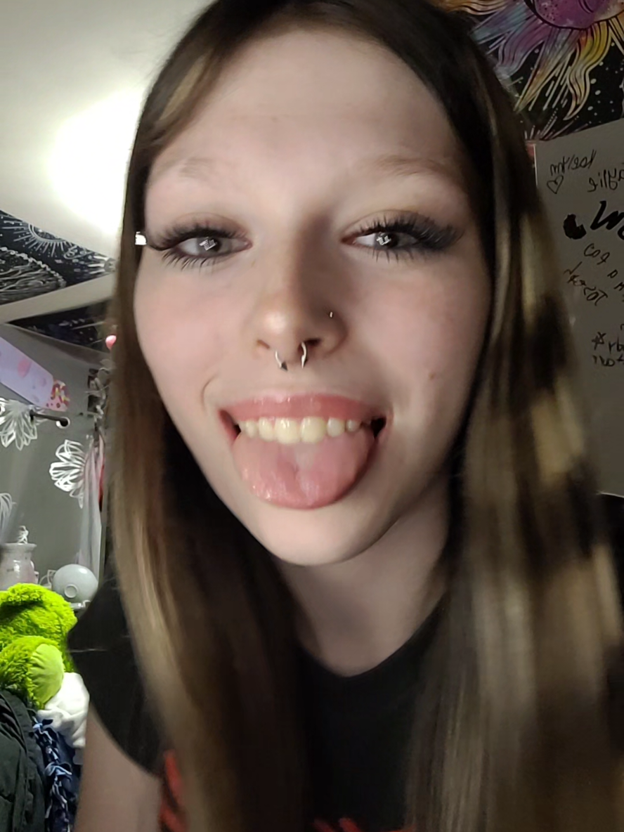 @Emma🎟