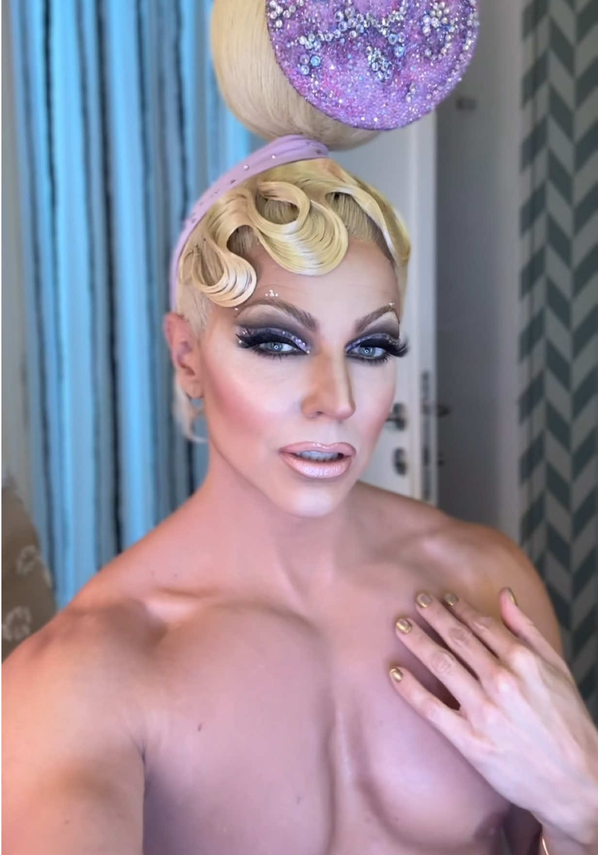 @Courtney Act