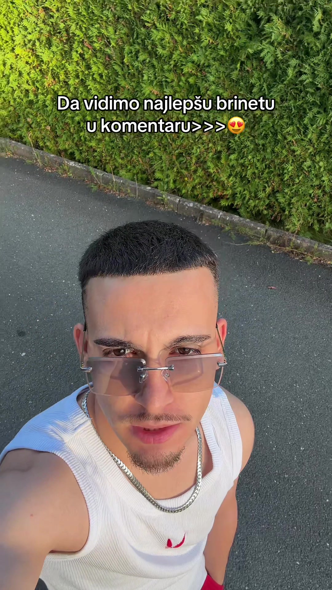 @ST🤍