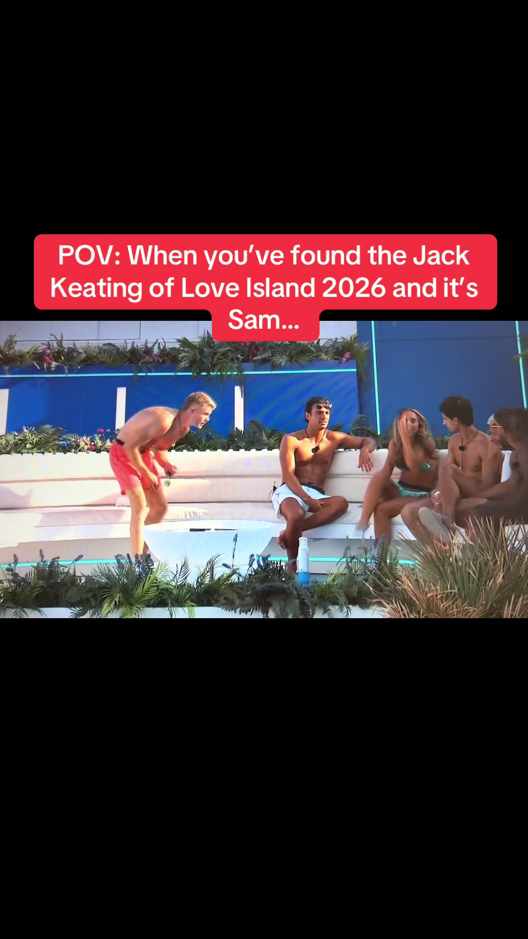 @MeetMaxineTV