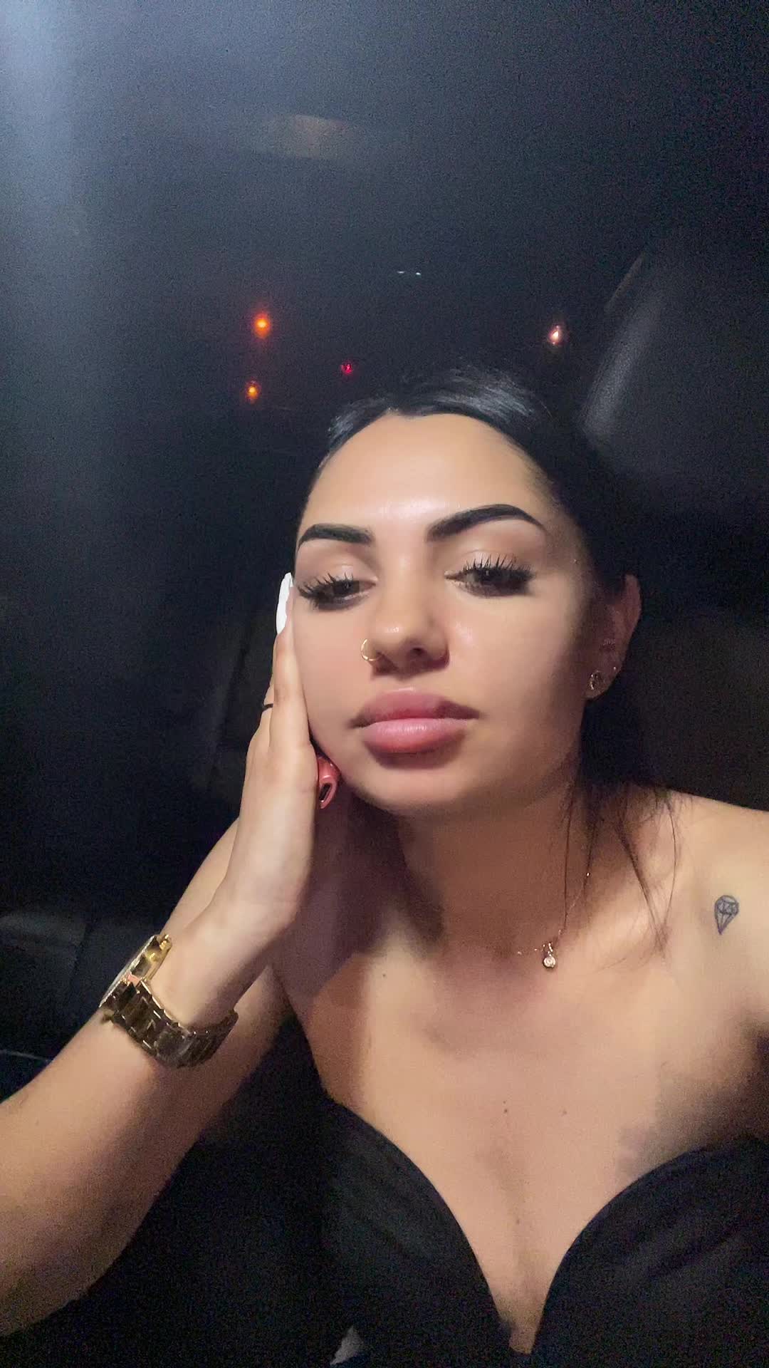 @Alina F. Yonella