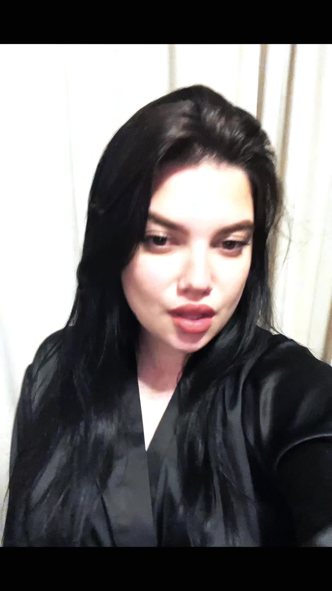 @КОТОРАЯ ДАЛЕКО ЖИВЕТ