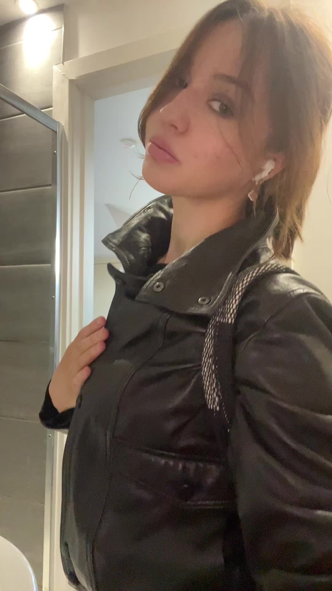 @ellalouiseclark