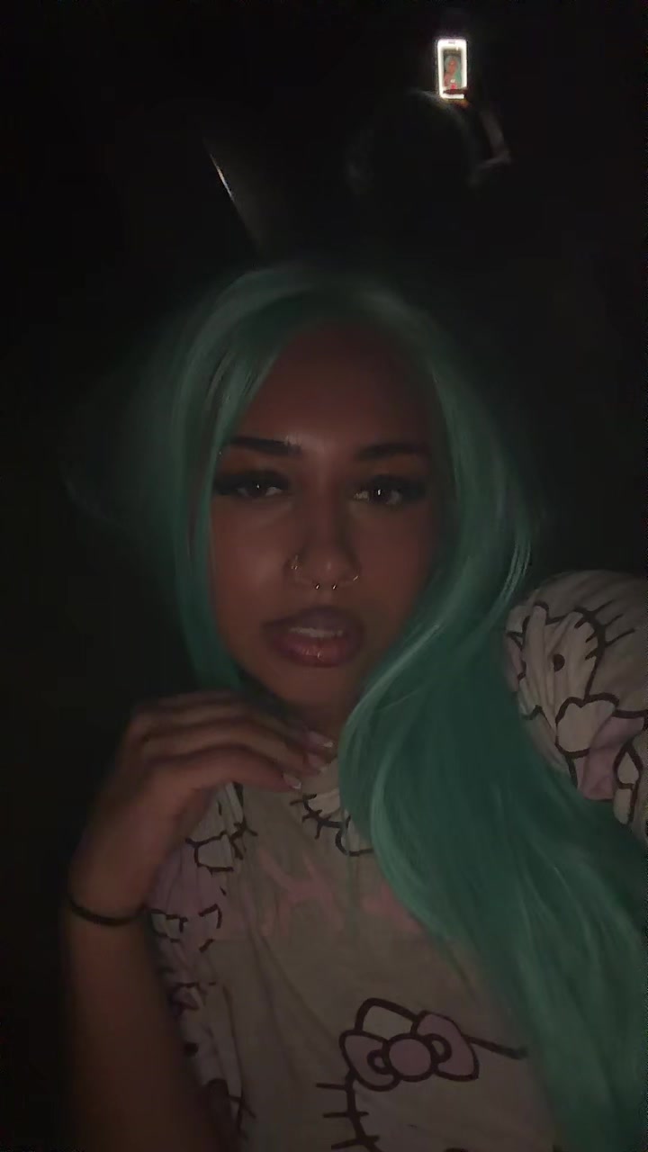 @nicole